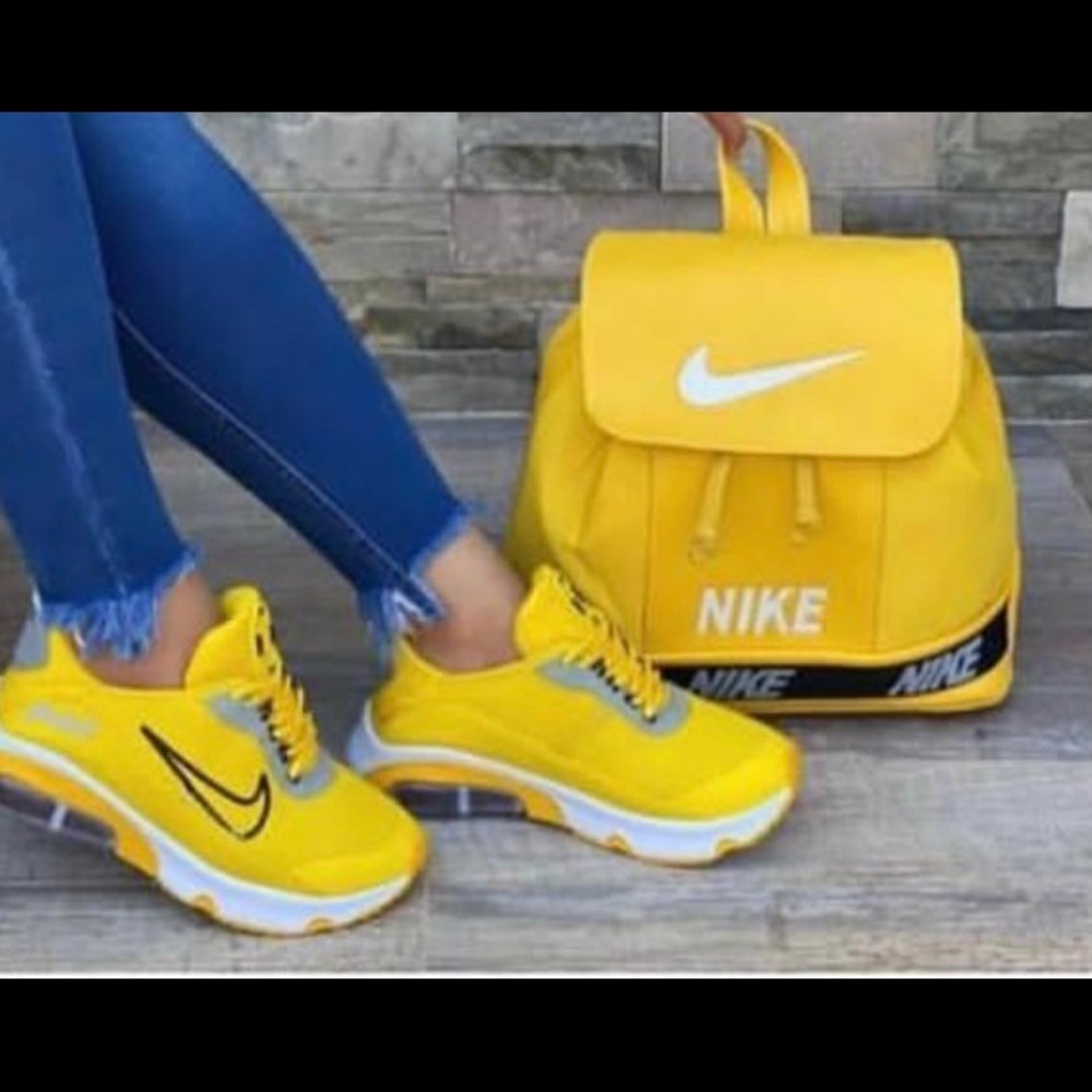 Nike Imitation Sneakers & Bag Bundle